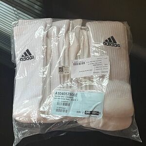 Adidas athletic white crew socks pack of 6